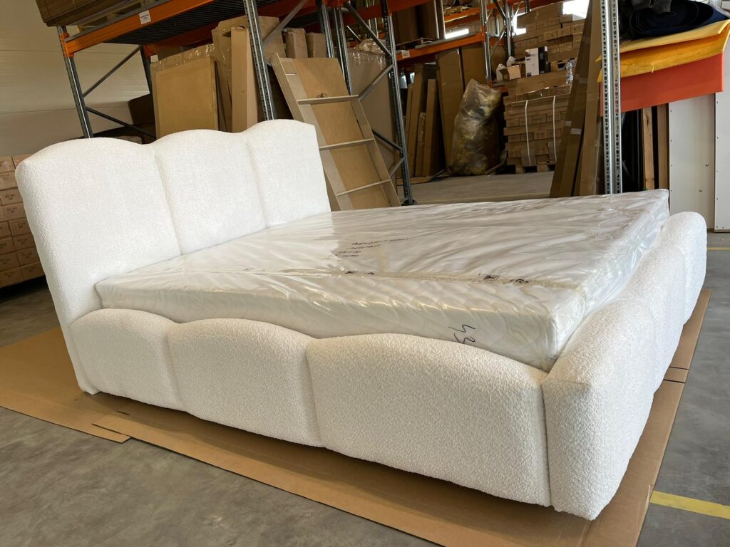 Realizacja : Łóżko sypialniane B14