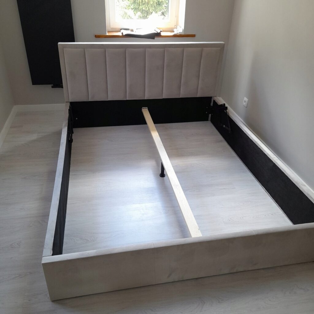 Realizacja : Łóżko sypialniane MONO